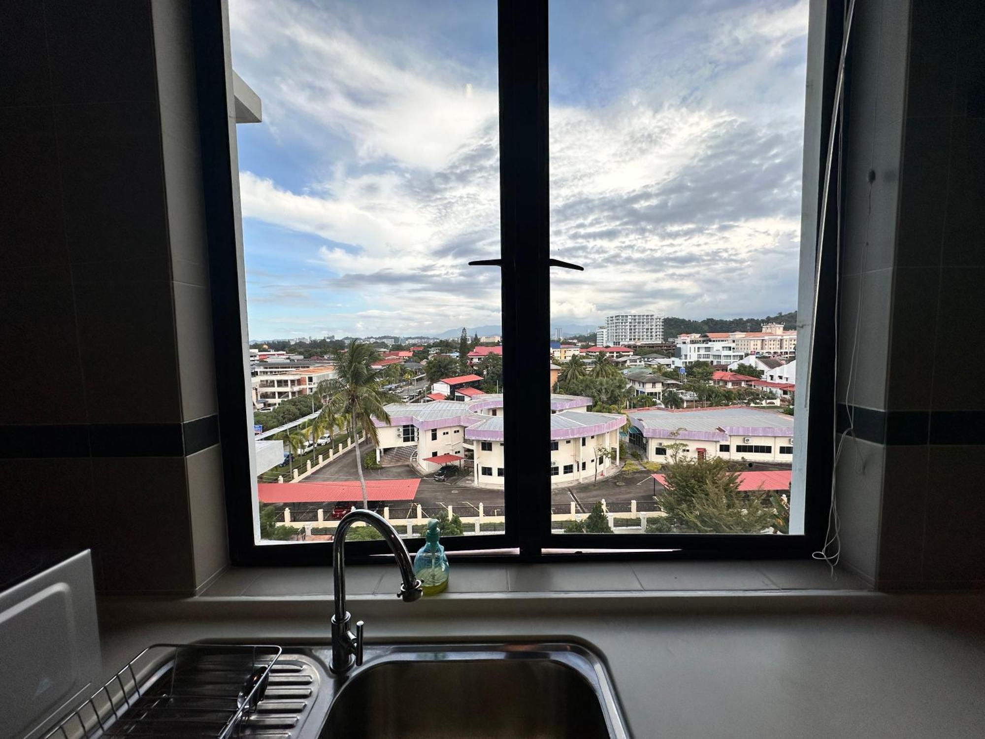 Aa Residen Luxury Condo Homestay 18Mins Walk Tanjung Aru Beach & Golf Course, Not Beach Side Resort Κότα Κιναμπαλού Εξωτερικό φωτογραφία